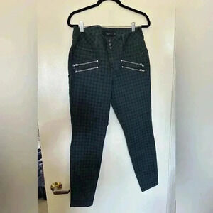 NWOT Never Worn Torrid Embellished Jeans